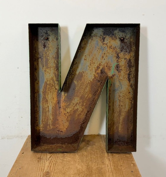 Image 1 of Grande lettera N in ferro verde vintage per facciata, anni '70