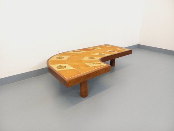 Image 1 of Barrois comma-shaped coffee table with vintage shell motifs in wood and Vallauris ceramic from the 1960s and 70s