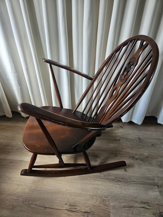 Image 1 of Ercol schommelstoel Fleur des Lys vintage