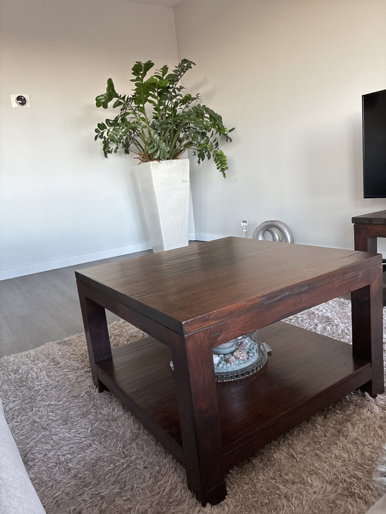 Image 1 of Table d'appoint en bois 70x70x45