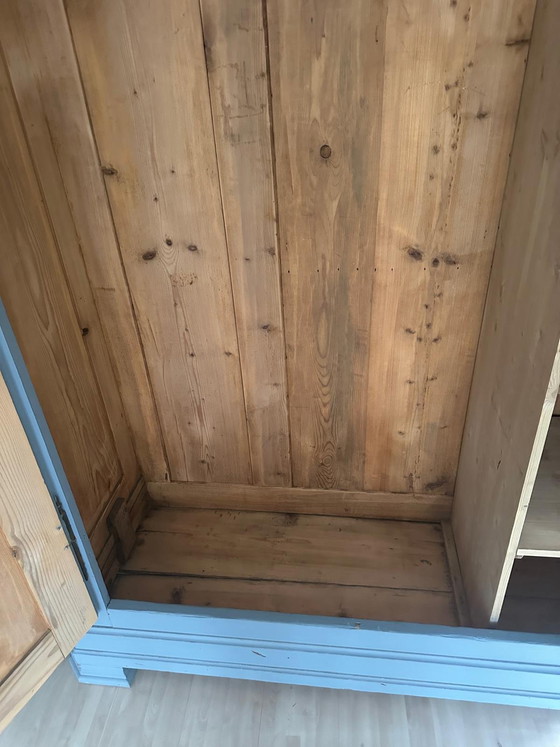 Image 1 of Oude grote hoge kast 