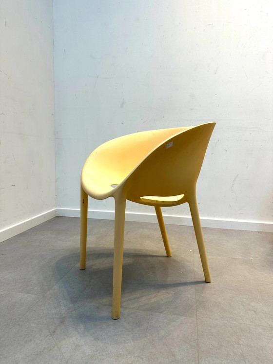 Juego de 6 sillas Egg de tela suave diseñadas por Philippe Starck para Driade. – Sillones (photo 3 of 6)
