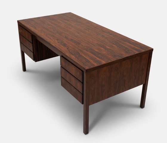 Image 1 of Gunni Omann Model 77 palissanderhouten bureau, jaren 60.