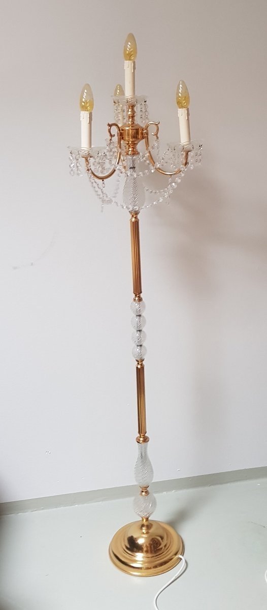 Image 1 of Lampadaire vintage plaqué or et cristal