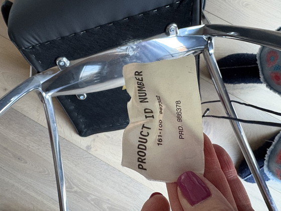 Image 1 of Eetkamer stoelen zwart leer/chroom 2x