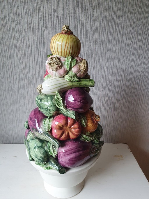 Spanischer Gemüseturm aus Keramik, 37 cm