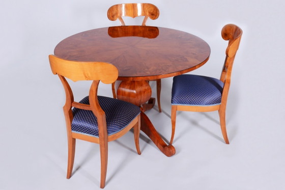 Vier restaurierte Biedermeier-Möbel aus Kirschholz, wiederbelebte polnische Oberflächen, Österreich, 1820er (photo 18 of 20)