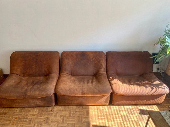 Image 1 of 3 loungestoelen toegeschreven aan De Sede