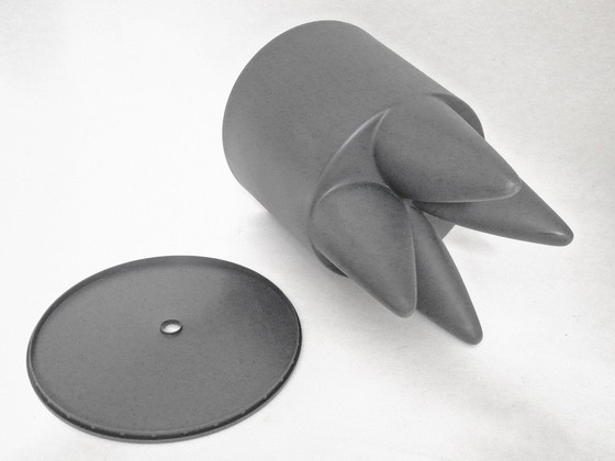 Taburete "Bubu" de Philippe Starck – Plastic, Vintage (photo 7 of 10)