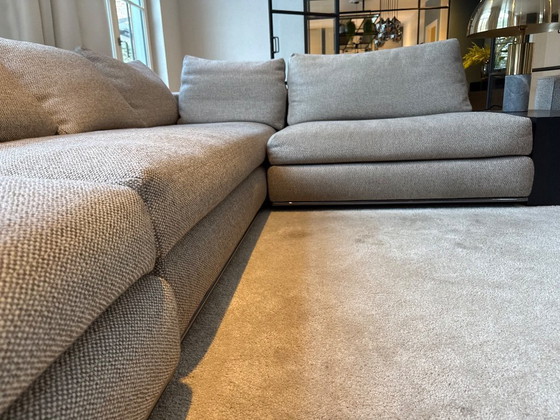 Image 1 of Minotti Hamilton bank 