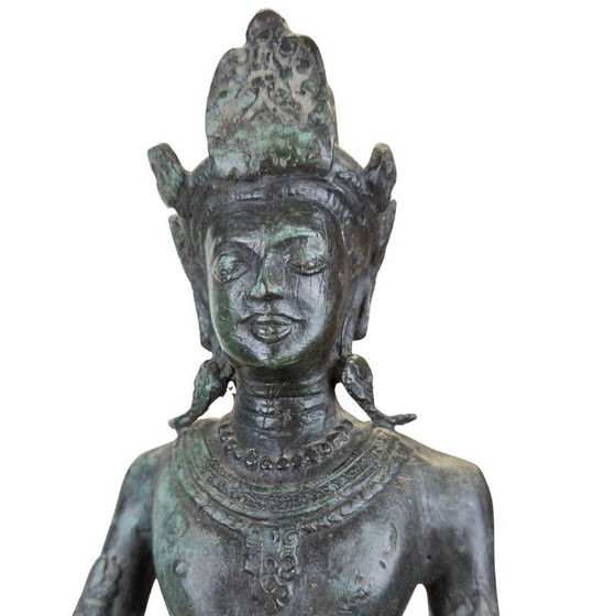 Estatua Devata de Bronce del Sudeste Asiático – Estilo Jemer – Restos de Antiguo Dorado de Templo (photo 9 of 10)