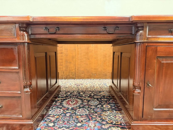 Escritorio clásico inglés Chesterfield Partnerdesk – Leather, Wood (photo 10 of 19)