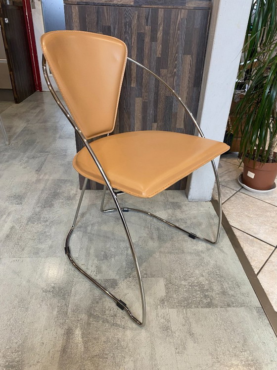 Image 1 of 1 Poltrona Linda di Arrben, pelle color cammello, struttura in acciaio cromato, vintage 1980