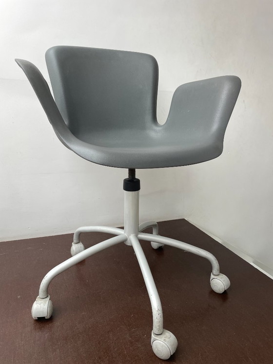 3 x Verschillende Cappellini Juli Bureaustoel – Bureaustoelen, Plastic (photo 14 of 14)