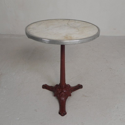Table de bistrot avec pieds en fonte et plateau en marbre, années 1920