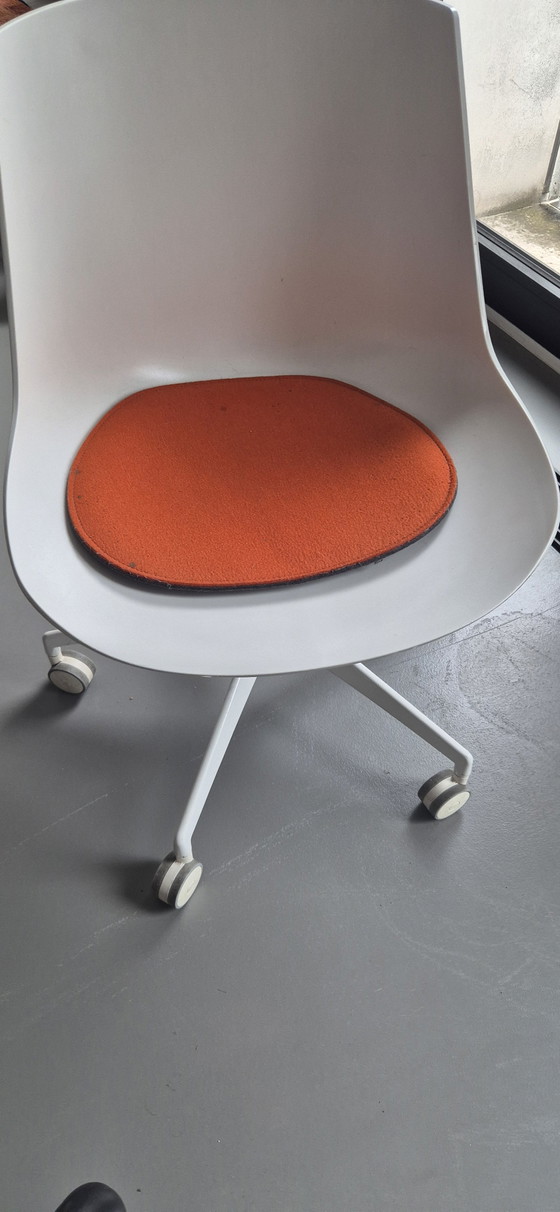 8 chaises MDF Italia Flow – Chaises de salle à manger, Plastic, Metal (photo 5 of 5)
