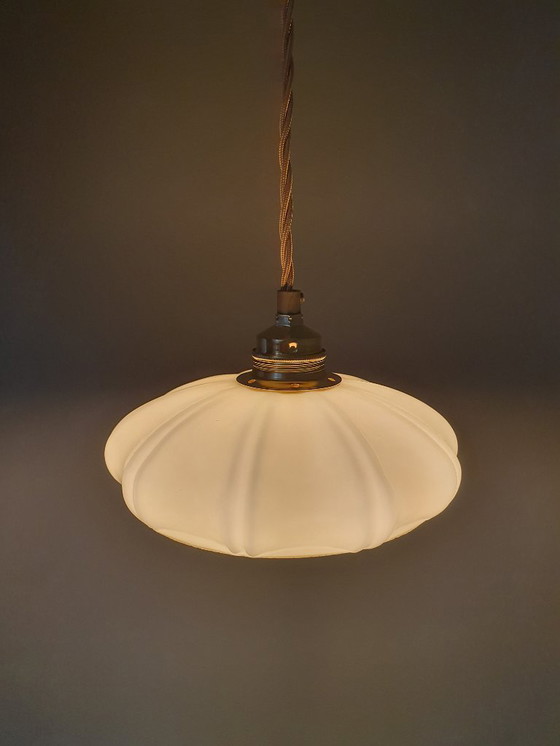 Image 1 of Set (2) vintage opaline hanglampen - pastel kleur  