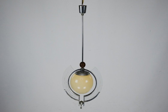 Image 1 of Lampada a sospensione Art Déco italiana degli anni '30 con vetro inciso e globo color ambra.