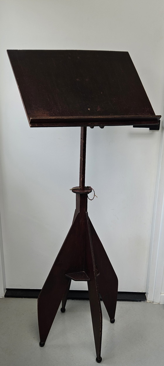 Image 1 of Atril/mesa para música de la escuela de Ámsterdam, década de 1930.