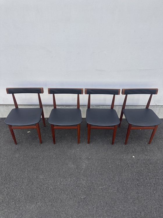 Image 1 of Set van 4 Scandinavische teakhouten stoelen van Hans Olsen voor Frem Røjle – Denemarken, jaren 60