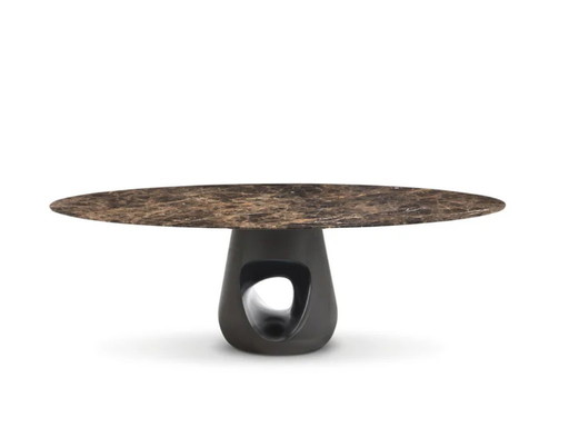 Barbara M Table / HORM