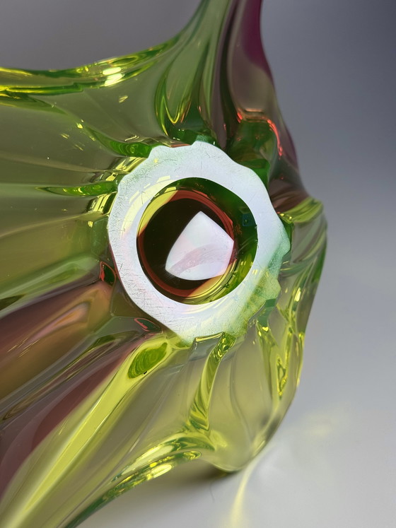 Image 1 of Grande centrotavola in vetro di Murano all'uranio di Seguso, Italia, anni '50-'60 — 50 cm