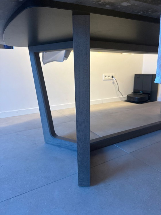 Image 1 of Table de salle à manger Poliform Concorde en marbre (table de designer italien)