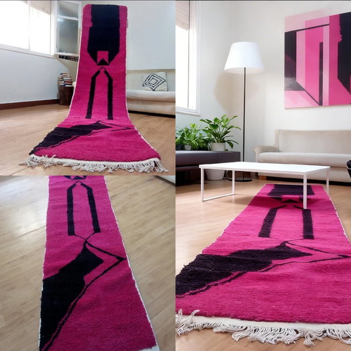 Wunderschöner, schlichter, ecrufarbener Mrirt-Flurläufer mit modernen Mustern