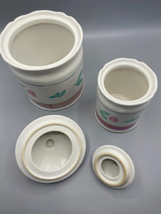 Set di 2 Barattoli Contenitori Vintage in Maiolica – Decorazione Floreale – Circa – Oggetti decorativi (photo 5 of 10)