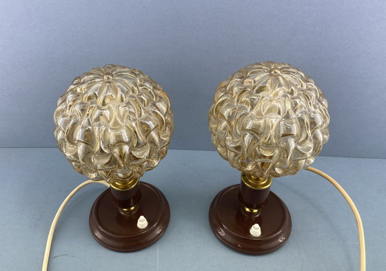 Image 1 of Set di 2 lampade da comodino vintage – Vetro ambrato e ottone