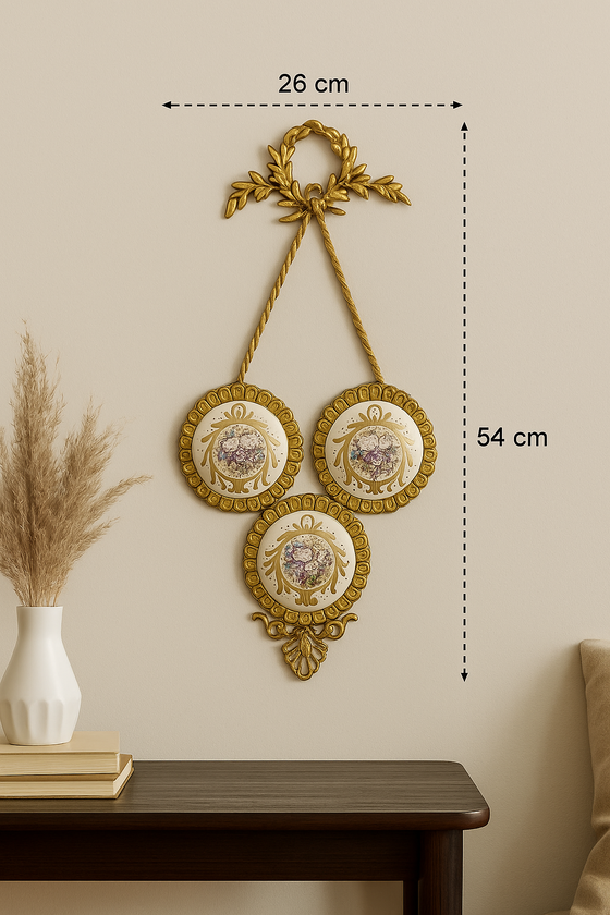 Image 1 of Arte murale in ottone vintage di Saraya Abden – Fatta a mano in Egitto – Piatti in ceramica floreale – 54x26 cm