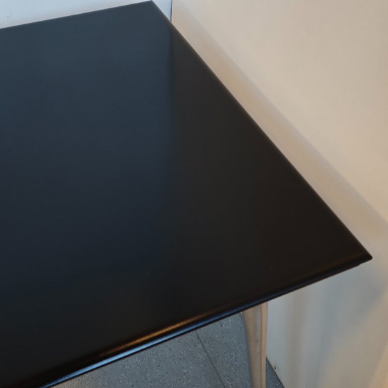 Image 1 of Vintage Philippe Starck ‘Louise’ eettafel Vitra