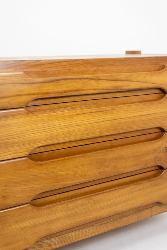 Image 1 of Maison Regain. Cassettiera in olmo. Circa 1970.