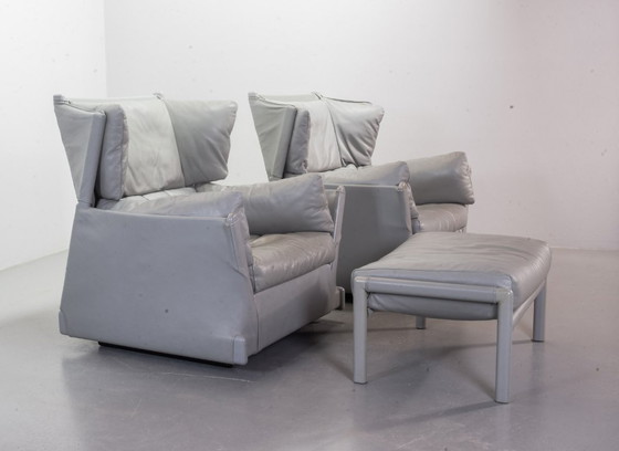 Image 1 of Fauteuil lounge luxueux « Viola d’Amore » de Piero de Martini, design italien du milieu du XXe siècle, en cuir gris dauphin. Ann