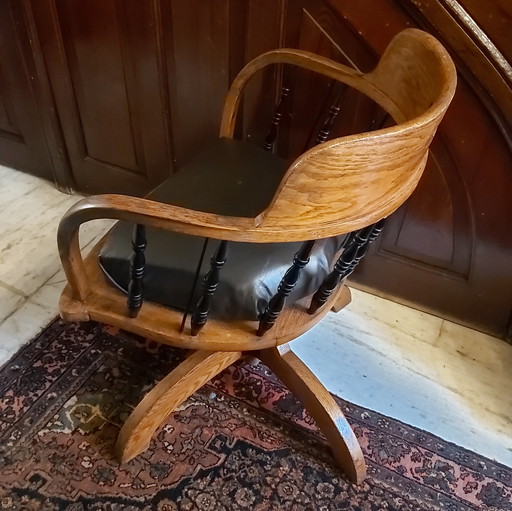 Sedia da capitano antica, mobilio per navi