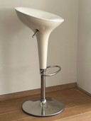 Taburete giratorio de bar Magis Bombo (nuevo precio 630,00)