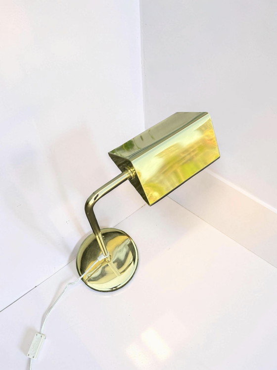 Image 1 of Vintage brass table lamp