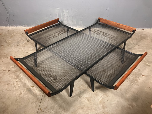 Set of 2 Cleopatra Daybeds Auping Cordemeijer