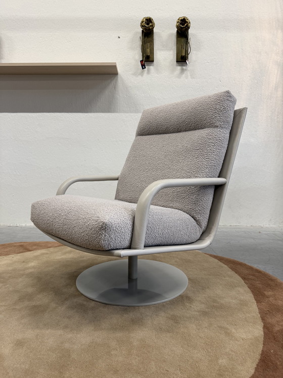 Image 1 of Leolux Kudo Draai fauteuil Boucle stof 