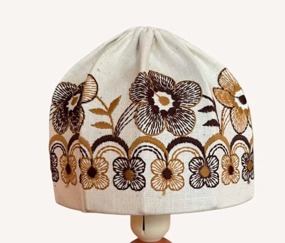 Image 1 of Retro table lamp with flower shade