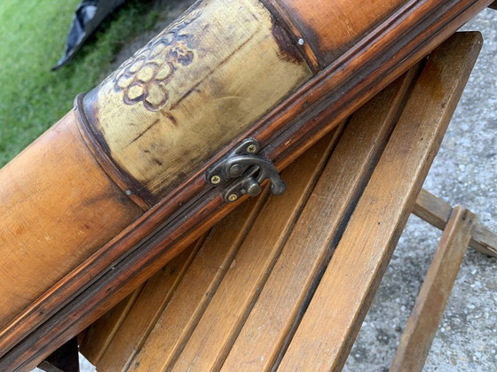 Handbemalter Weinflaschenhalter aus Holz, 2019 – Weinregale (photo 6 of 7)