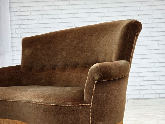 Image 1 of Deense tweezitsbank uit de jaren 60, origineel groen meubelvelours.