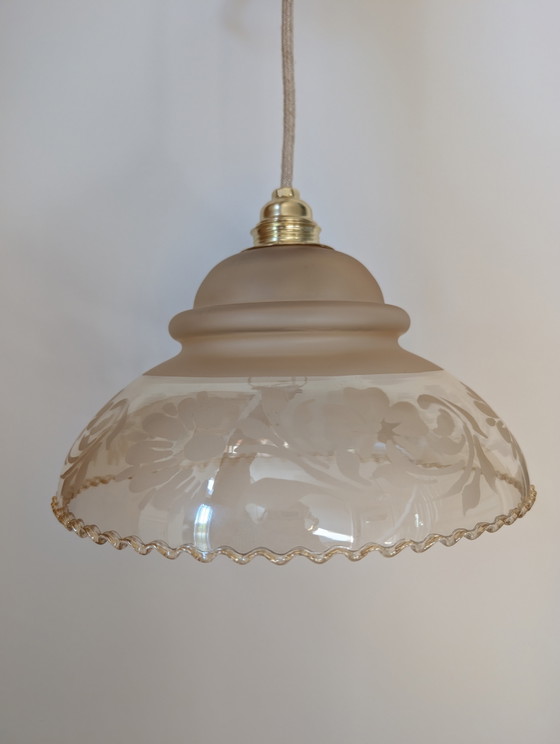 Image 1 of nostalgische sfeervolle glazen lampenkap met bloemmotief