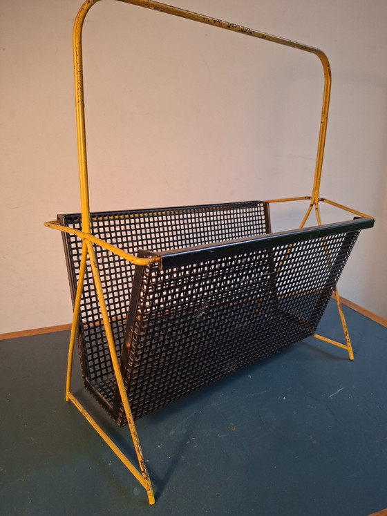 Pilastro magazine rack, Dutch vintage design, mid-century – Metal (photo 2 of 15)