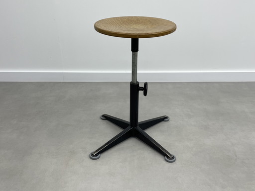 Sgabello FRISO KRAMER Ahrend de Cirkel 1960 (modello basso)