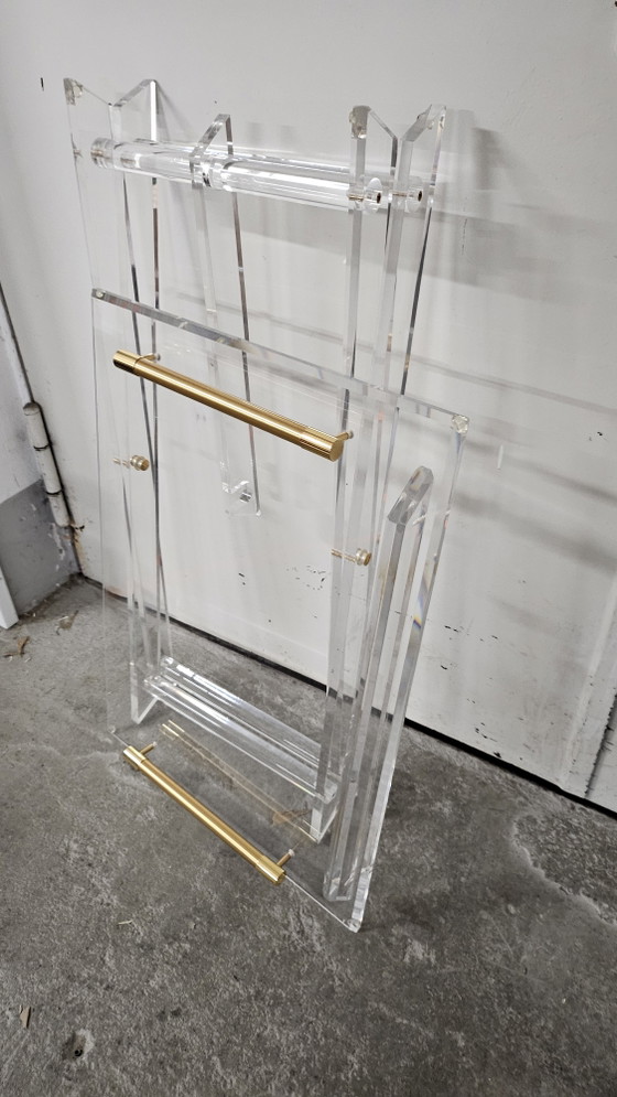 Image 1 of Table d'appoint pliante vintage en acrylique avec plateau.
