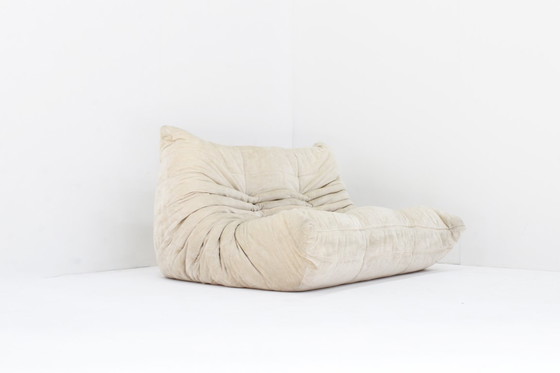 Image 1 of Vintage Togo 2 zits sofa beige velvet ligne roset Michel Ducaroy