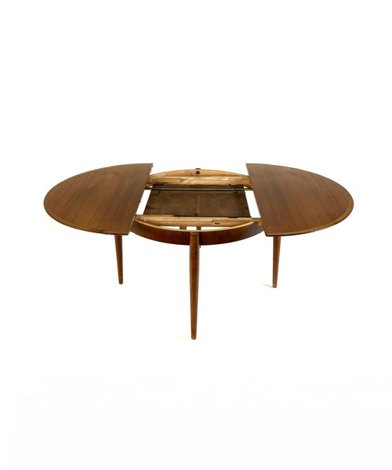 Image 1 of Vintage extendable walnut dining table, Lübke '60