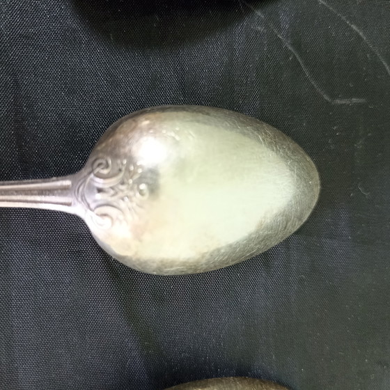 Image 1 of Casete antiguo de 12 cucharas de postre – Métal Blanc Alliages – P. Monnin Arras