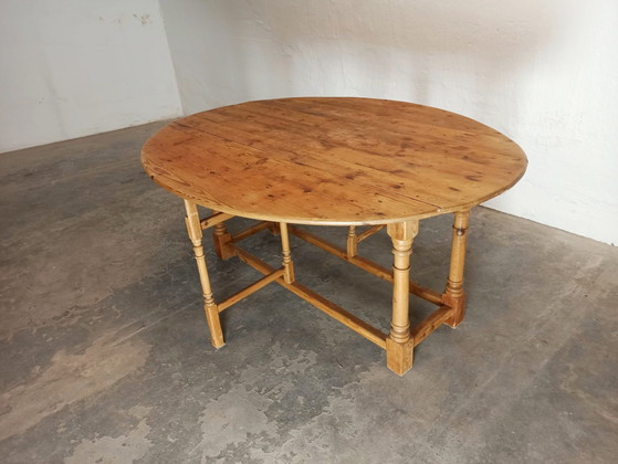 Image 1 of Vintage pine gateleg drop leaf dining table 